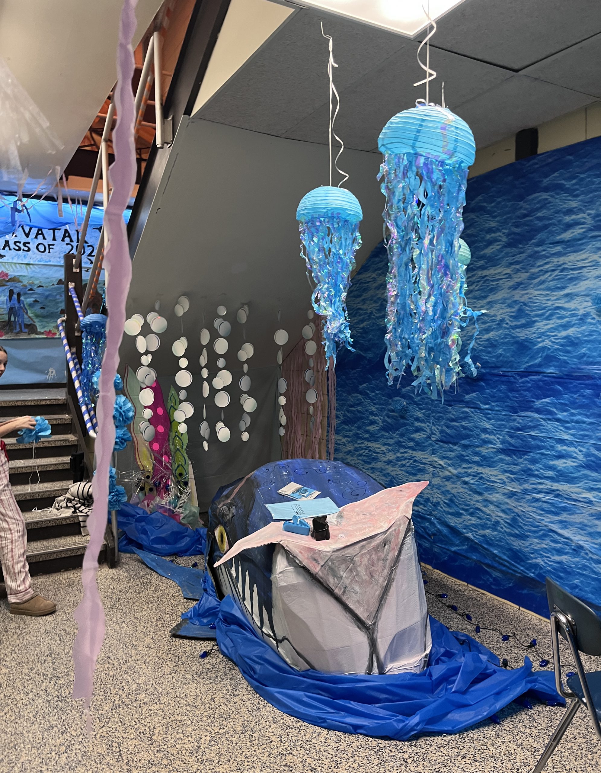 class of 2029 -hallway-scene A stairway niche is decorated like a scene from Avatar