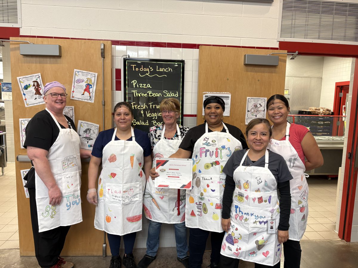 LES celebrates School Lunch Heroes Day